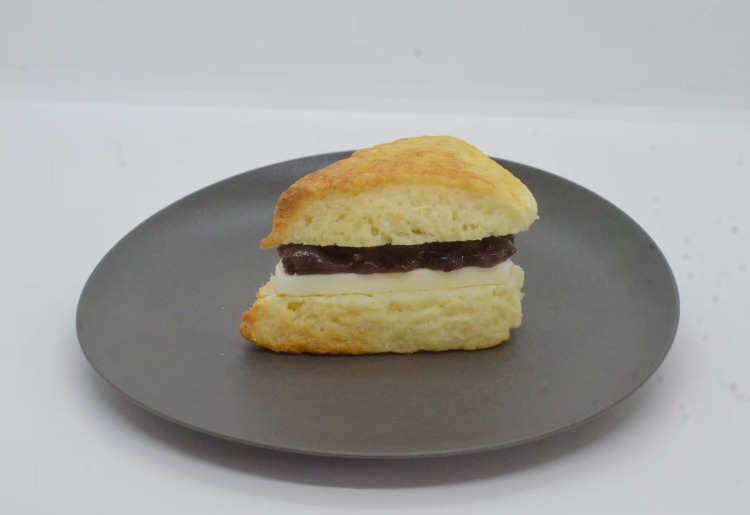 ▼あんバタースコーン