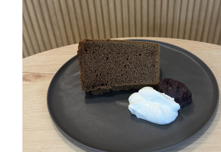 ▼ほうじ茶シフォンケーキ